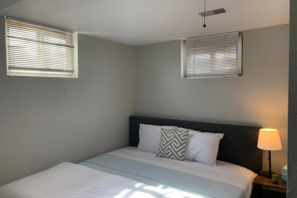 3 King Beds + Bunk Beds On Broadway Villa Littleton Exterior photo